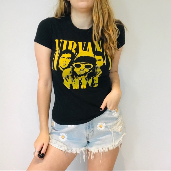 Tops - Nirvana black semi crop tee